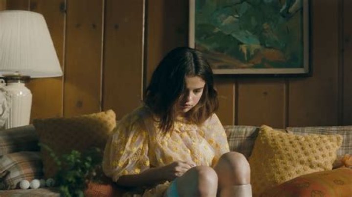 Selena Gomez’s ‘Fetish’ Video Meaning – Hollywood Life