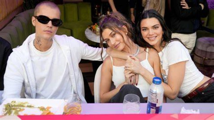 Selena Gomez’s Nickname For Justin Bieber, Kendall Jenner & Hailey Baldwin – Hollywood Life