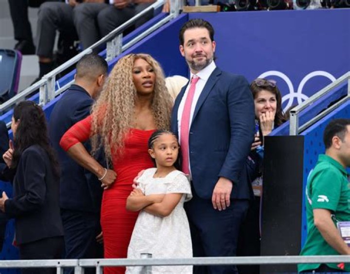 Serena Williams’ Daughter Olympia, 3, Gives Hilarious Side-Eye While Dining At French Restaurant