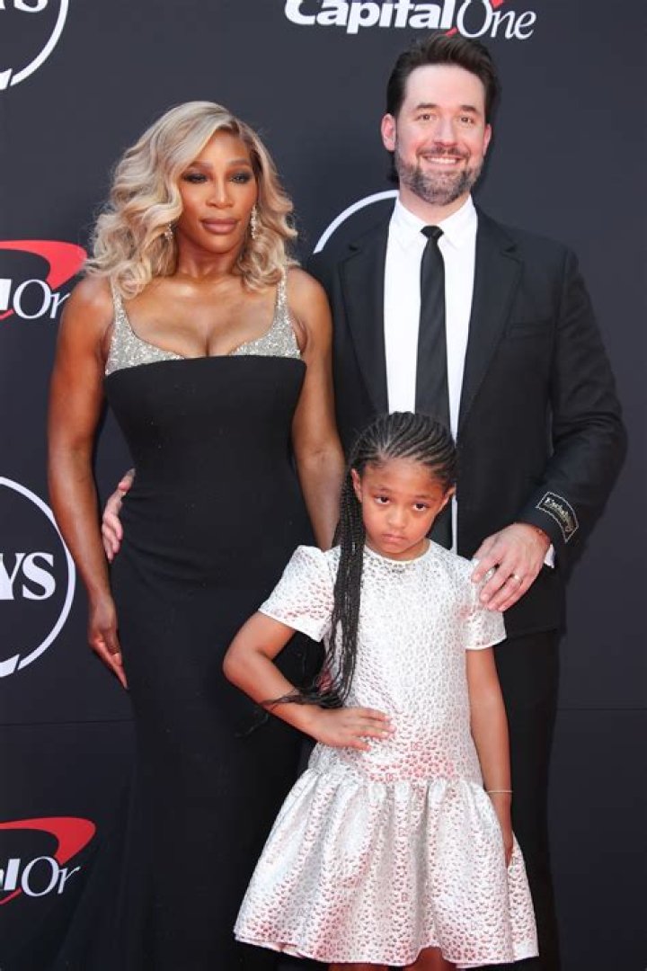 Serena Williams Not Satisfied with Daughter Olympia’s Make-Up Skills – Hollywood Life