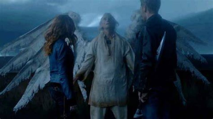 ‘Shadowhunters’: An Angel Begs Clary For Help Telepathically