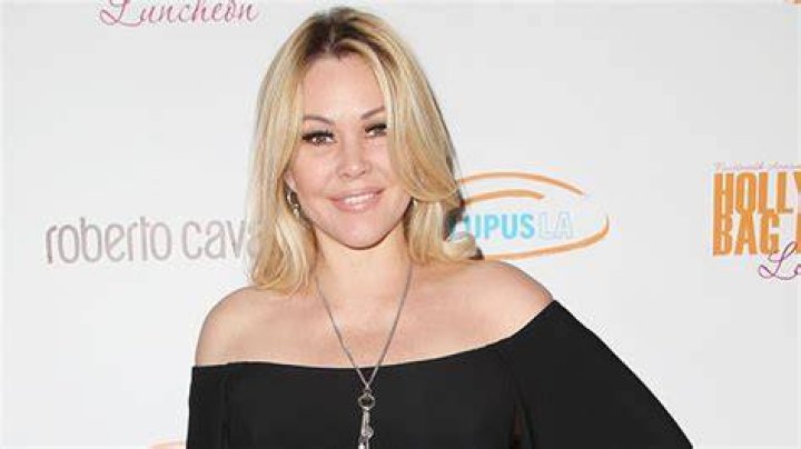 Shanna Moakler In Bikini After Tummy Tuck & Mommy Makeover – Pic – Hollywood Life
