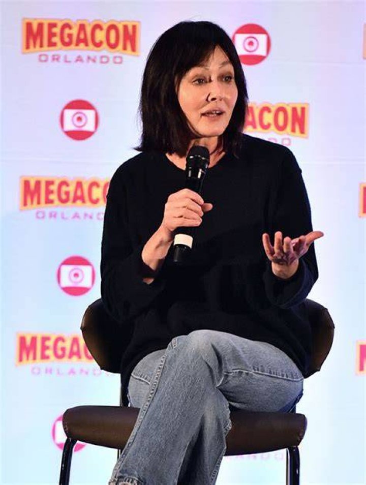 Shannen Doherty Reveals She’s Been Letting Go of Possessions Amid Cancer Battle: ‘It’s the Right Thing to Do’