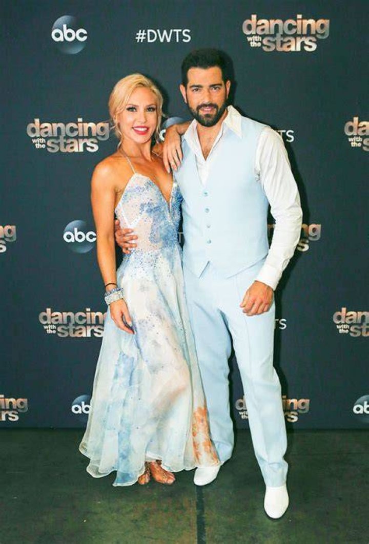 Sharna Burgess Raves Over ‘Amazing’ Chemistry With Jesse Metcalfe On ‘DWTS’: He’s ‘Incredible’