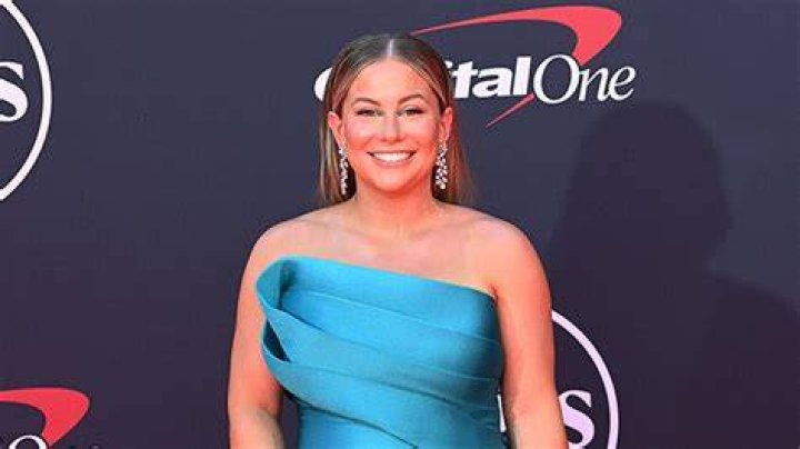 Shawn Johnson Shares First Pics of New Baby and Teases Name – Hollywood Life