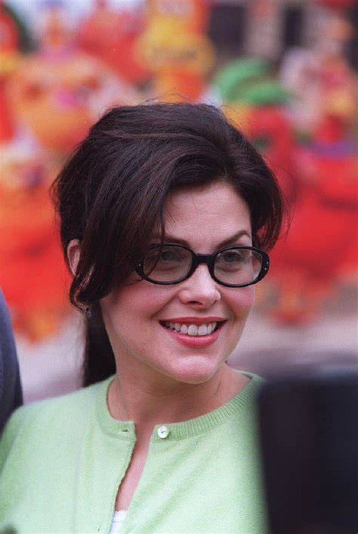 Sherilyn Fenn Through The Years — Photos Of The ‘Twin Peaks’ Actress – Hollywood Life