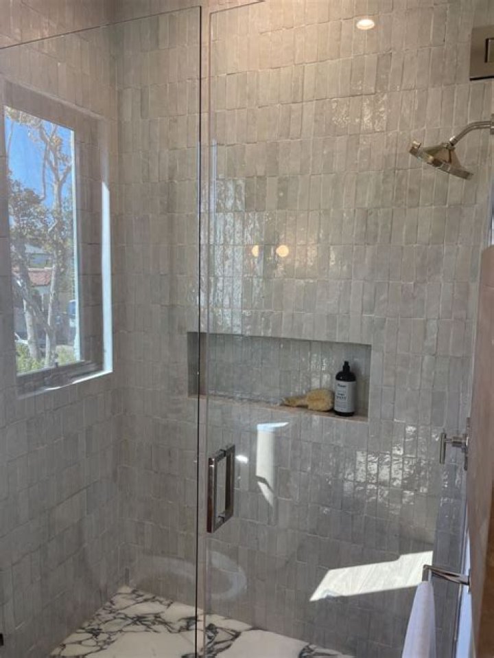 Shower Photos – Hollywood Life