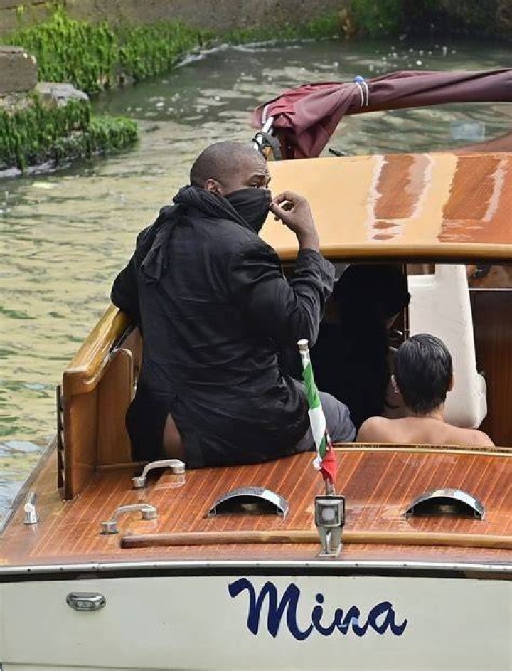 SImon Cowell, 60, Shows Off New Slim Buffed Up Shape While Jet Skiing After ‘AGT’ Drama — Pics
