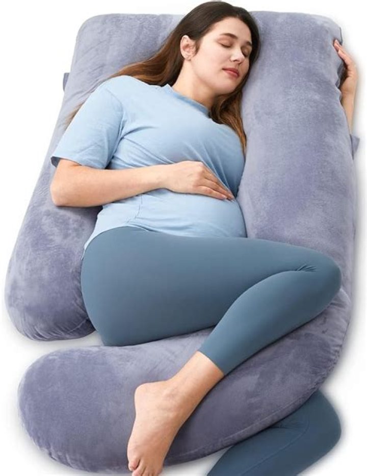 Sleep Comfortably All Night Long with the Best Pregnancy Pillows
