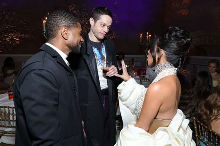 ‘SNL’ Stars Have Hilarious Responses To Pete Davidson & Kim Kardashian’s Romance: ‘Damn’
