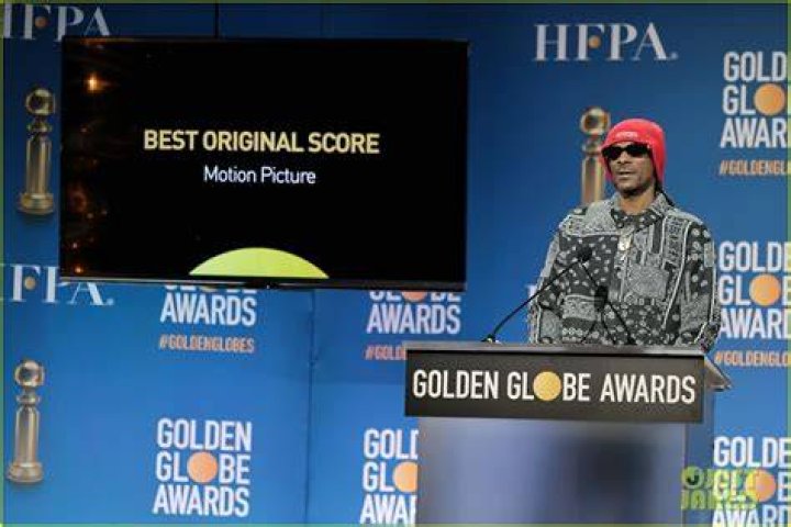 Snoop Dogg Mispronounces Ben Affleck’s Name With Golden Globe Nominees – Hollywood Life