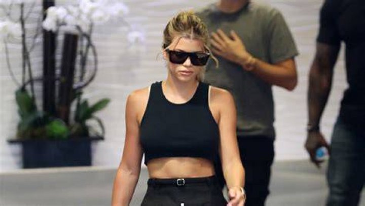 Sofia Richie Flaunts Rock Hard Abs In Crop Top With Scott Disick As Kourtney Vacations With Kids