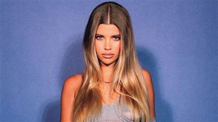 Sofia Richie Slays In Barely There Lingerie For Sexy 8 Other Reasons Campaign — Photos