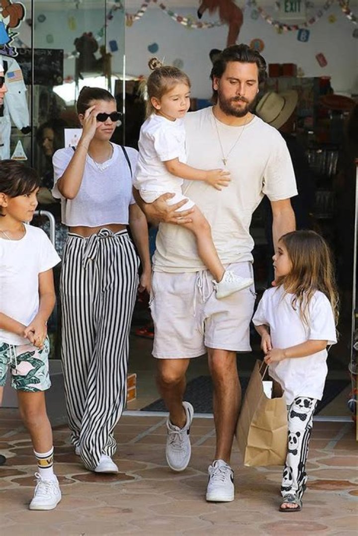 Sofia Richie With Scott Disick’s Kids — PICS