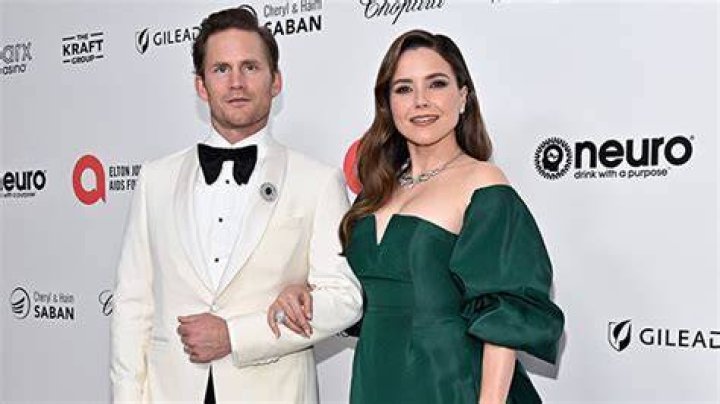 Sophia Bush Files To Divorce Husband Grant Hughes – Hollywood Life