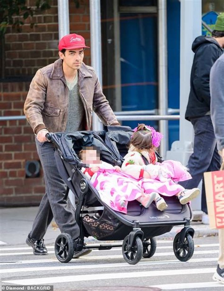 Sophie Turner Stuns In 1st Photos Since Giving Birth To Daughter Willa, 1 Month, Along With Joe Jonas