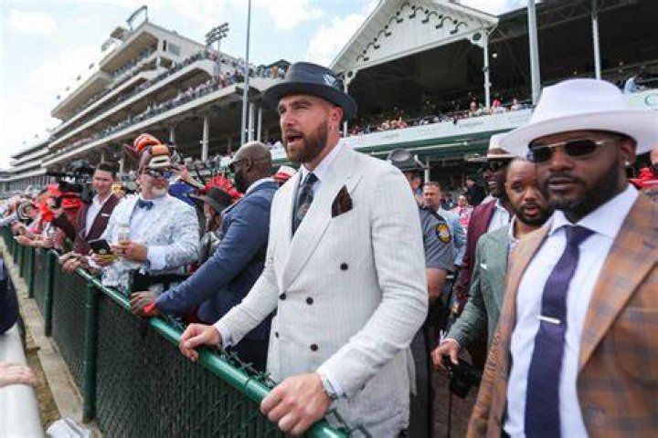 Stars At The Kentucky Derby 2019 — PHOTOS