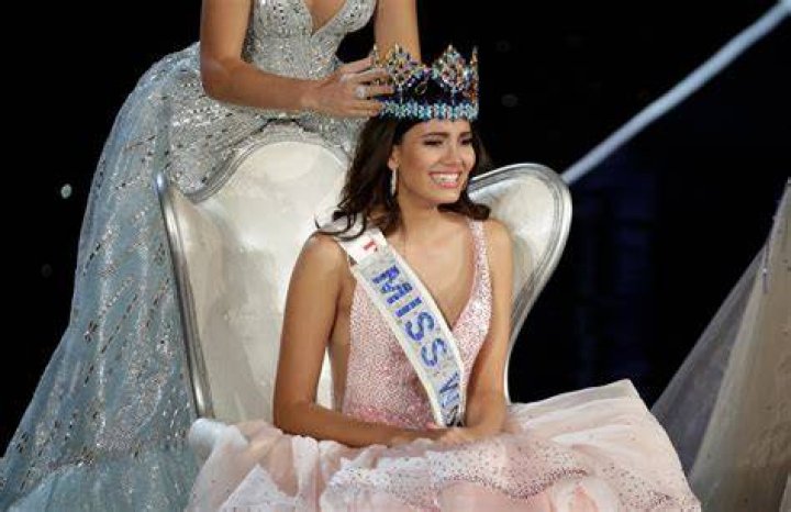 Stephanie Del Valle — Pics Of Miss World 2016