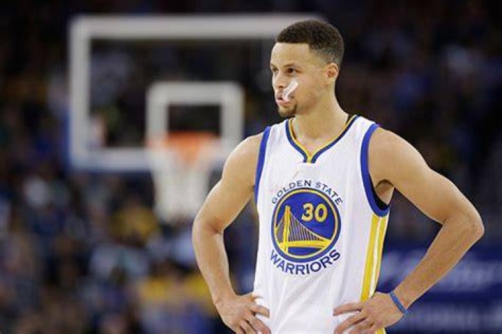 Stephen Curry Punched In The Face After Dive Into Stands — See Pic