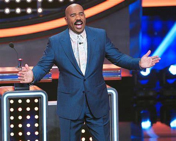 Steve Harvey Says Kanye West ‘Surprised’ Him – Hollywood Life