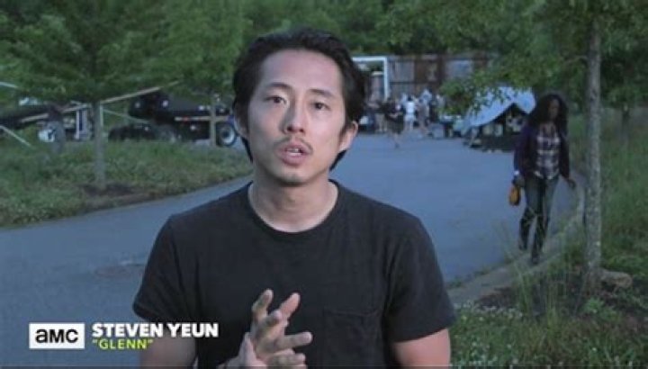Steven Yeun Thanks ‘Walking Dead’ Fans For ‘The Greatest Experience Of My Life’ — Watch