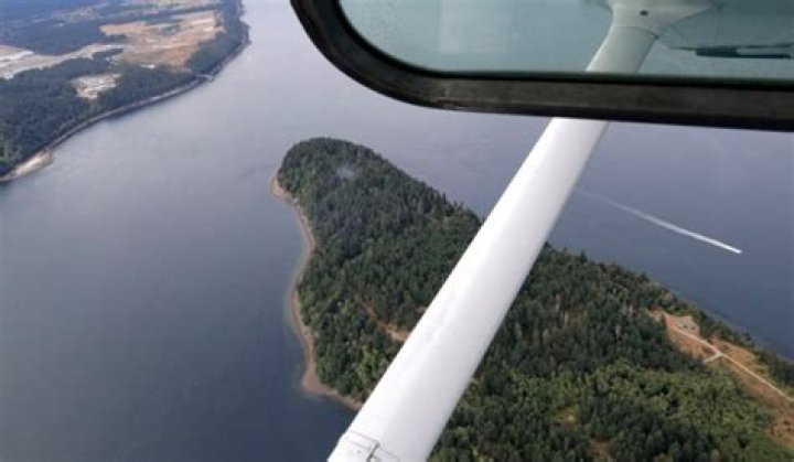 Stolen Airplane Crash — PICS