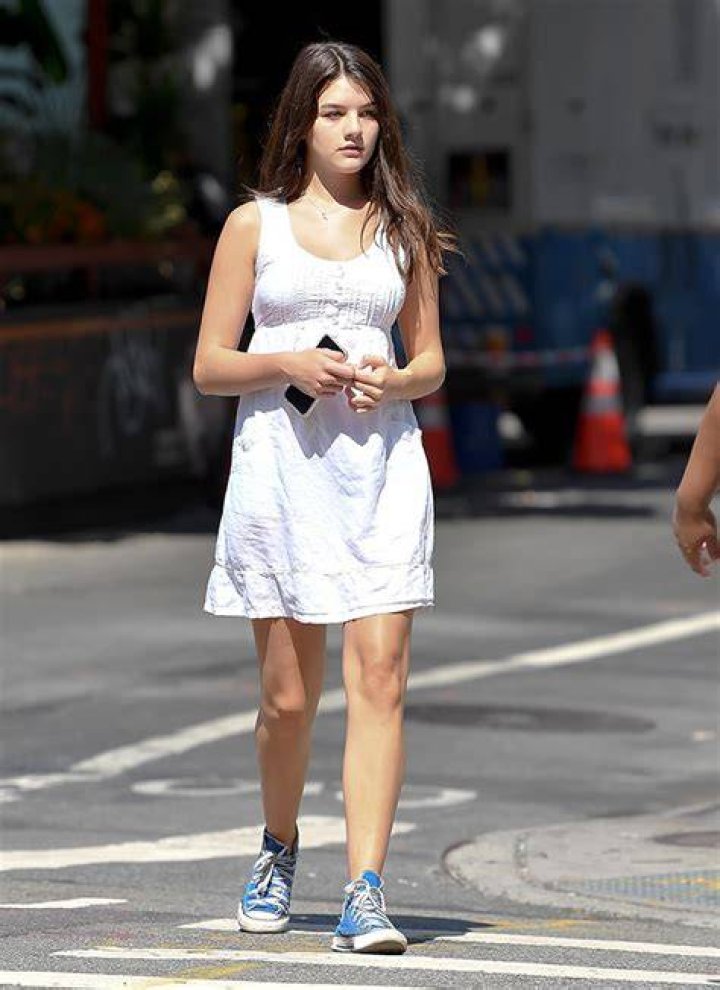 Suri Cruise, 16, Stuns In White Sundress While Out In NYC: Photo – Hollywood Life