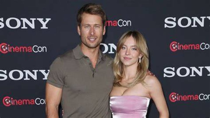 Sydney Sweeney Shares Photo of Her and Glen Powell in Swimsuits – Hollywood Life