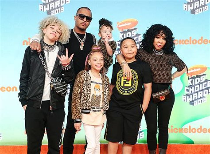 T.I. & Tiny Bring Family To Kids Choice Awards — Photos – Hollywood Life
