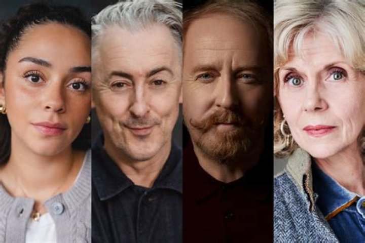 Talks Cast & Season 3 – Hollywood Life