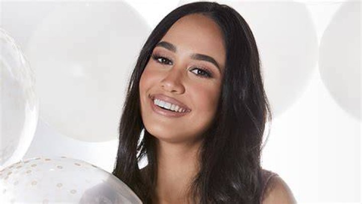 Talks Lucia’s Journey & More – Hollywood Life