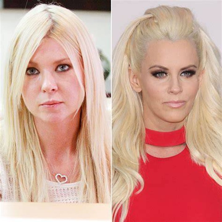 Tara Reid & Jenny McCarthy Fight Over Marriages & Boob jobs [Listen] – Hollywood Life