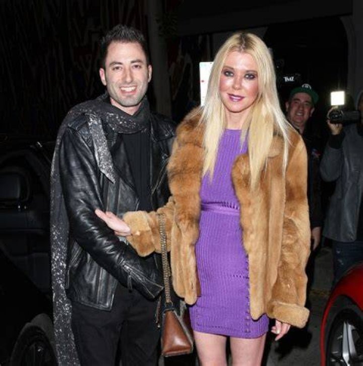 Tara Reid & Nathan Montpetit-Howar — Pics – Hollywood Life