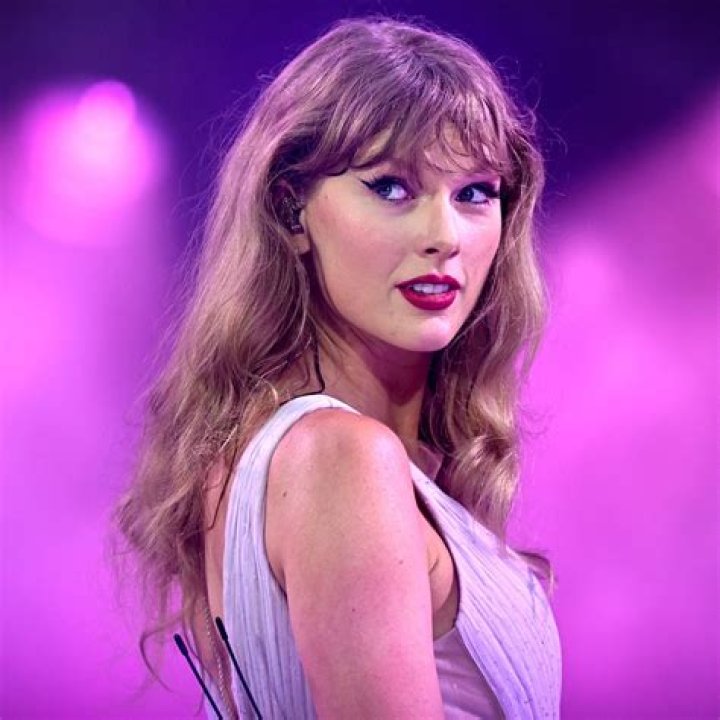 Taylor Is Over The Gossip (Exclusive) – Hollywood Life