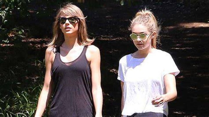 Taylor Swift & Gigi Hadid Grab Dinner At Nobu In NYC: Photos – Hollywood Life