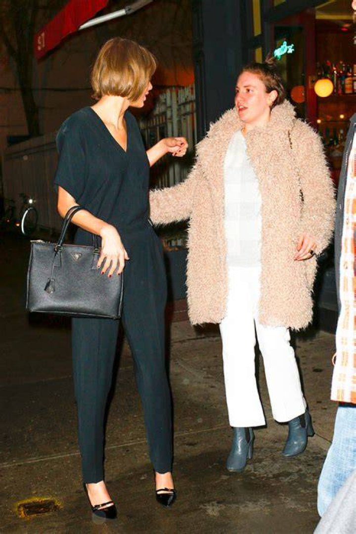 Taylor Swift Served As Bridesmaid At Pal Lena Dunham’s Secret Wedding – Hollywood Life