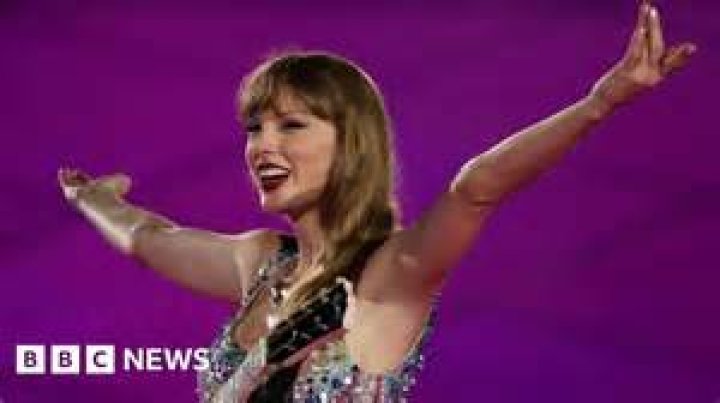 Taylor Swift Urges Voters To ‘Elect People Who Will Fight Against Police Brutality’