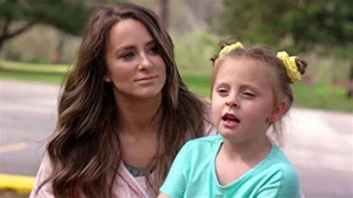 ‘Teen Mom 2’ Star Leah Messer’s 3 Daughters, 10 & 7, Look So Grown Up In New Pic With New Puppy