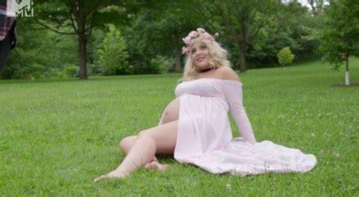‘Teen Mom: Young & Pregnant’ Recap: Luke Catches Kayla Talking To Her Ex Again