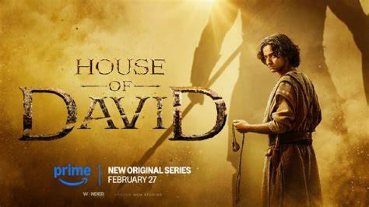 ‘Tell Me A Story’s Davi Santos: There’s A Constant ‘Tug Of War’ In Gabe & Hannah’s Sibling Dynamic