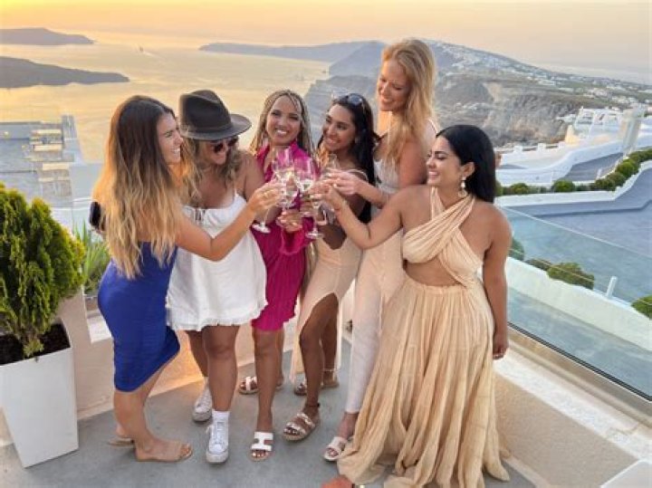 Teresa Giudice Rocks Daisy Dukes On Girls Trip To Greece With All 4 Daughters: Photos
