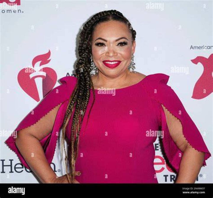 The American Heart Association’s Go Red for Women Fashion Show – Hollywood Life