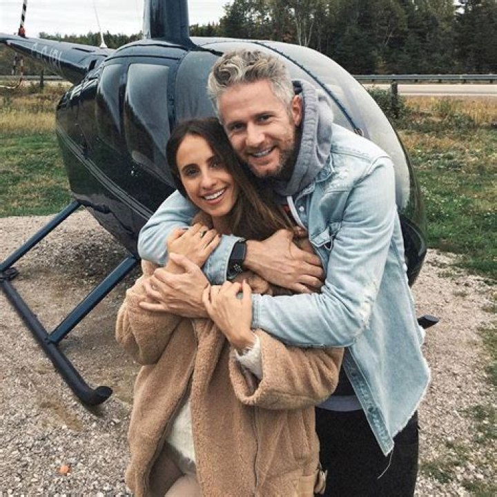 ‘The Bachelor’ Star Vanessa Grimaldi Engaged To BF Josh Wolfe: See Her Gorgeous Ring