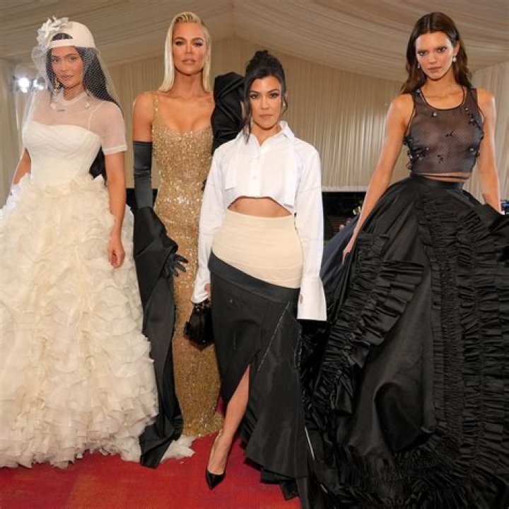The Kardashian-Jenner Sisters In Bustier Looks: Kylie, Kim & More Wearing Sexy Bustier Styles