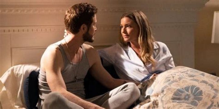 ‘The Resident’ Preview: Nic & Conrad Have A Sexy Makeout Session Before A Surprise Proposal