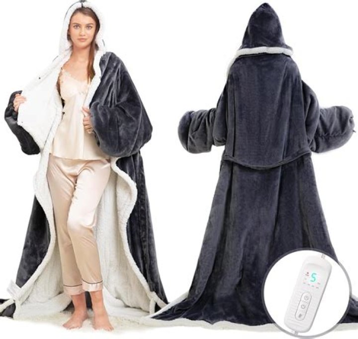 The Top Wearable Blanket for Adults of 2024 – Hollywood Life Reviews – Hollywood Life