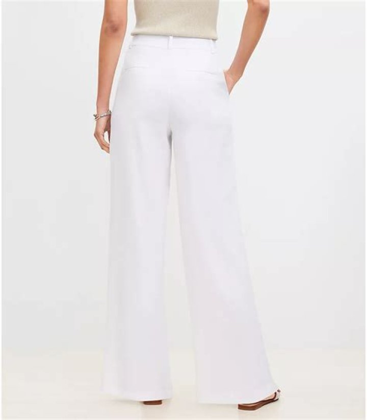 The Top Women’s White Pants in 2023 – Reviews by Hollywood Life – Hollywood Life