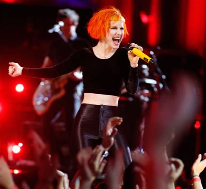 ‘The Voice’ Season 5 Finale Pics