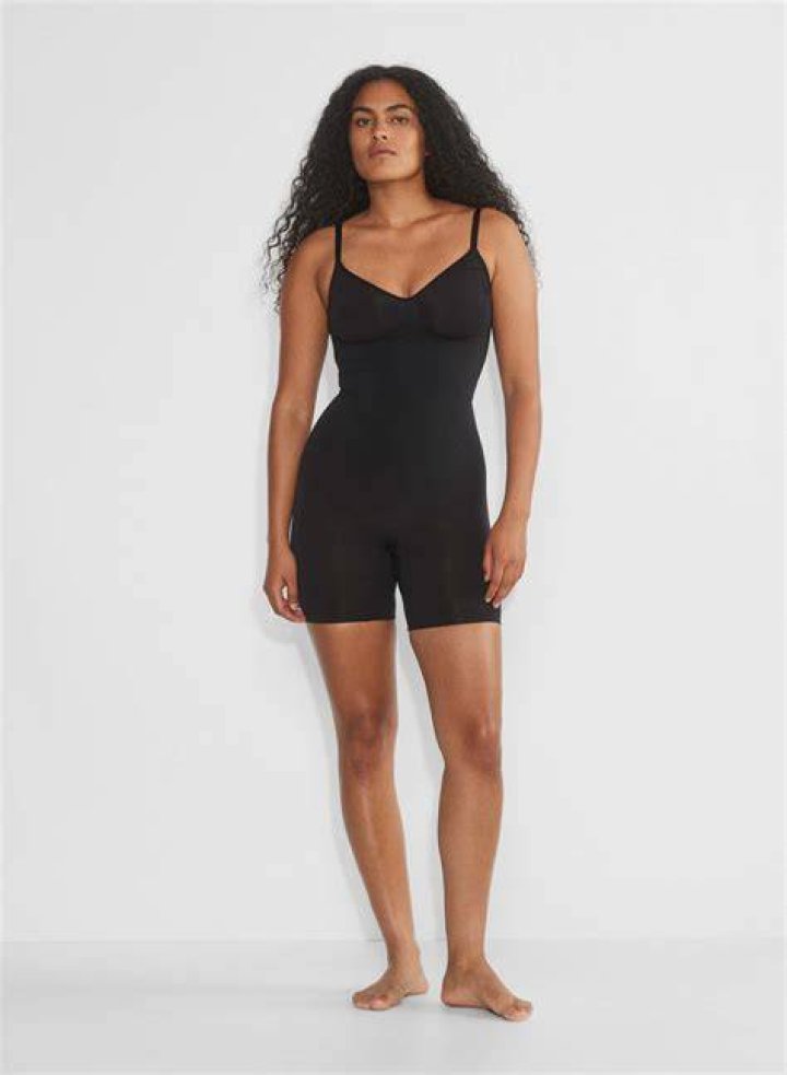 This Breathable Seamless Shaping Bodysuit Sucks You In & Makes The Perfect Summer Outfit