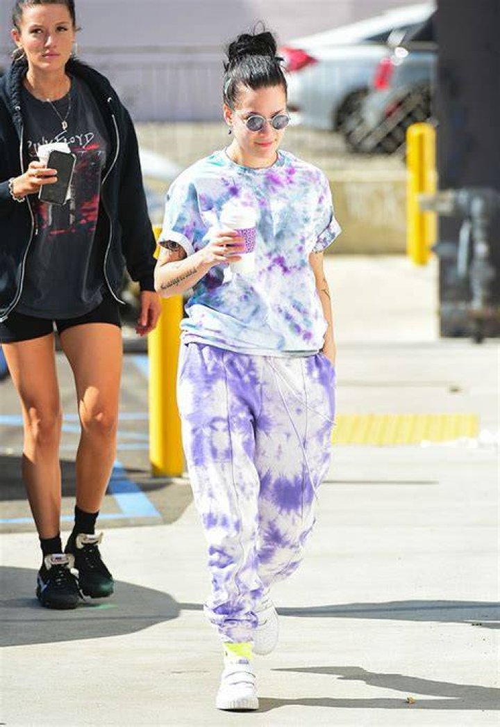 Tie Dye Sweatpants & Sweatpant Sets – Shop The Trend – Hollywood Life